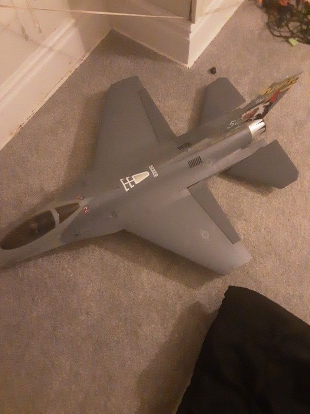 E-flite F-16 Falcon 80mm BNF Basic EDF Jet.     $459 or best offer