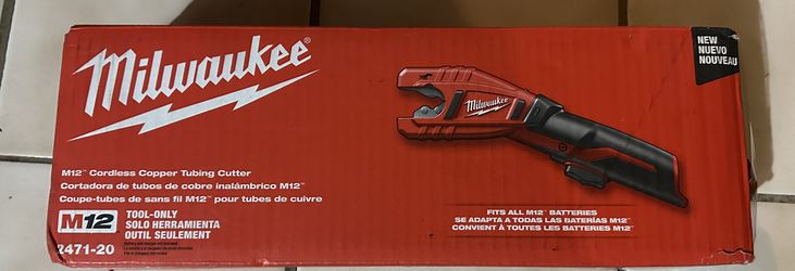New Milwaukee M12 12V Lithium-Ion Cordless Copper Tubing Cutter (Tool-Only)