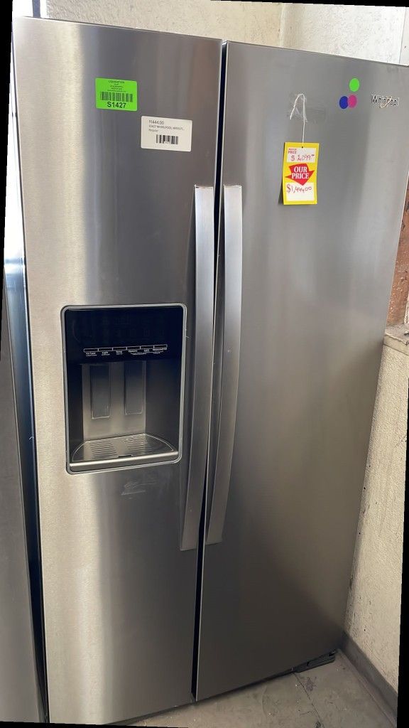 WHIRLPOOL WRS571CIHZ 20.6cu ft CounterDepth SideBySide Refrigerator for Sale in Hesperia, CA