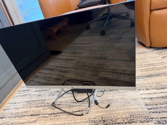 HP Desktop Monitor with Stand 32 inch