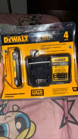 DeWALT 20v MAX Lithium Ion Battery and Charger