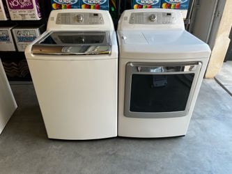 Washer and dryer set , Kenmore Elite matching  set