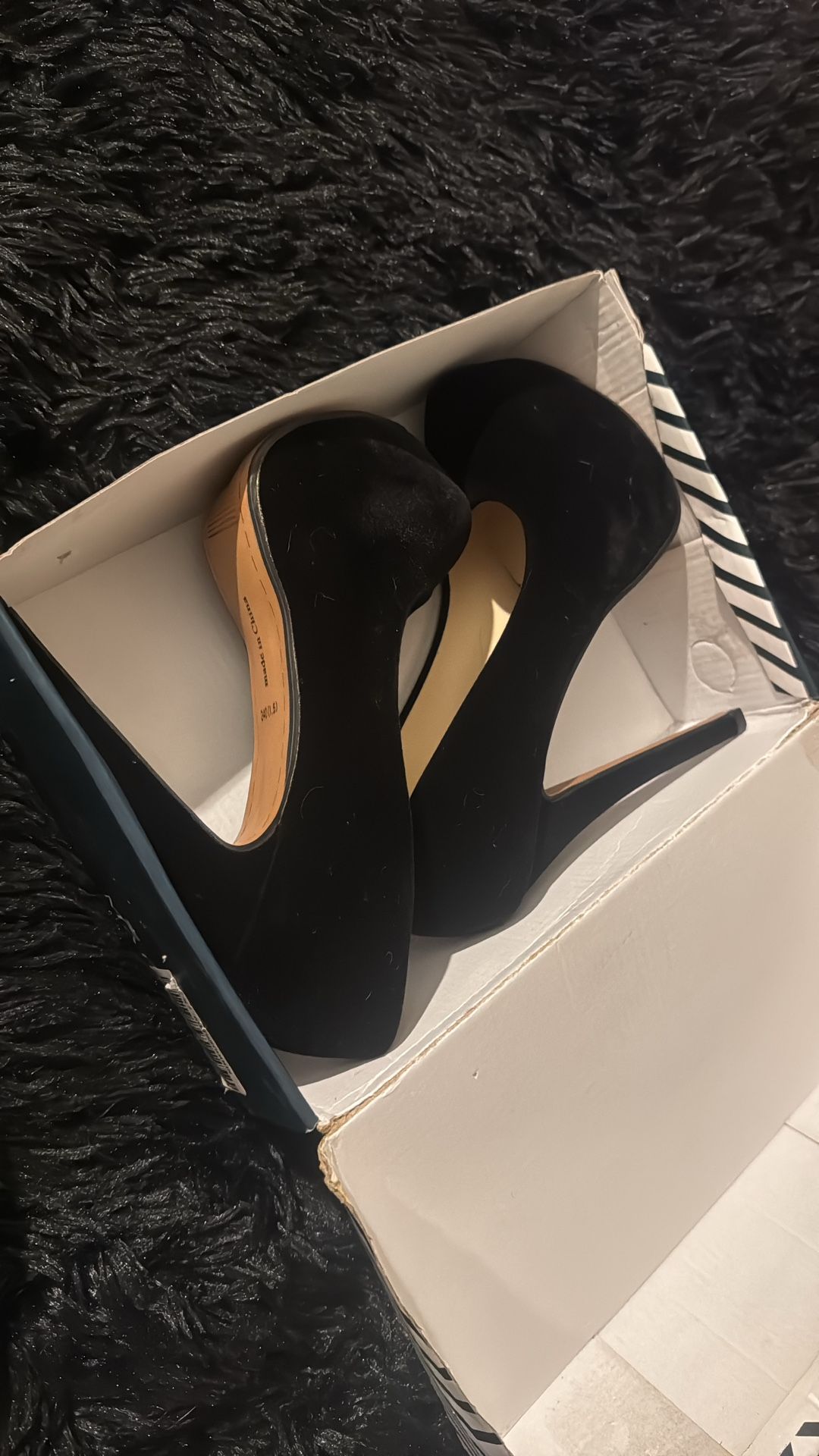 Sexy Black Pumps Platform Size 6 1/2 