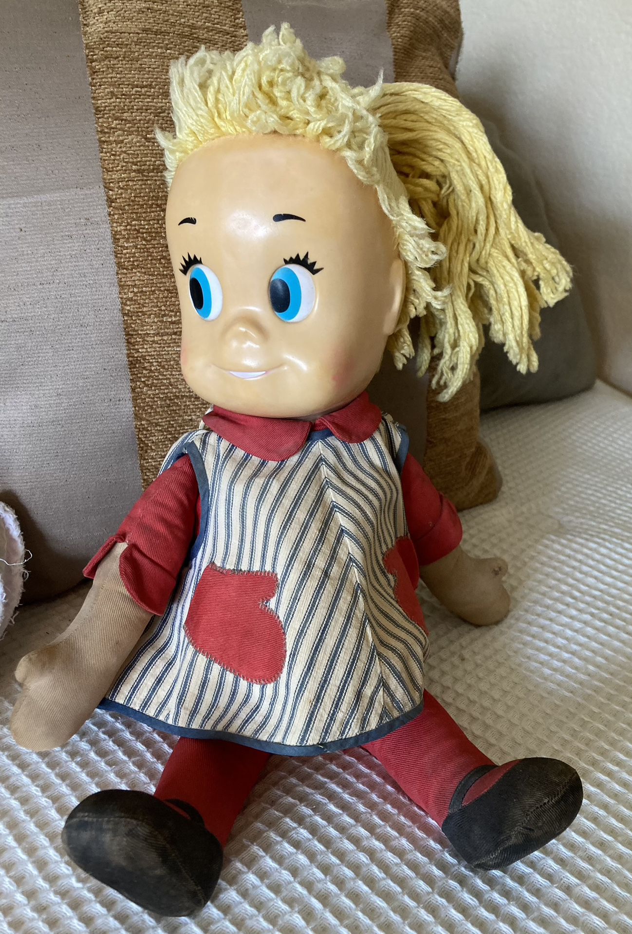 1961 Mattel Sister Belle the talking girl doll