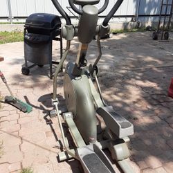 Thread Mill  (As Is Screen Out) $35.00 (Serious Buyers) Cash Only 