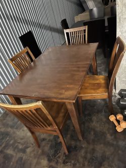 4 chair dining table
