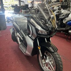Brand New Avaitor 150cc Gas Scooter 
