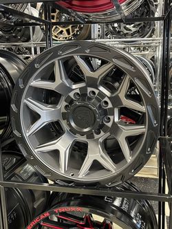 Tough 20" off-road rims for heavy towing vehicles Vehicle Fitment: Rescue your work truck from looking like a plain-Jane contractor special with a ru