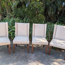 Elegant Set Of Four Dining Room Chairs