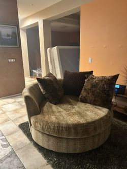 Snuggle Chair