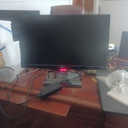 19" LG Monitor W/ Cables
