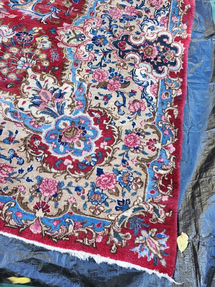 Hand Made Rug Size 13.10.3 Excellent Condition Cash Only
