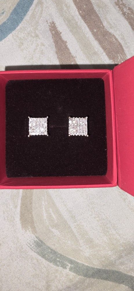 Invisible Princess Cut Earrings