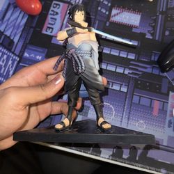 Sasuke Uchiha Figure