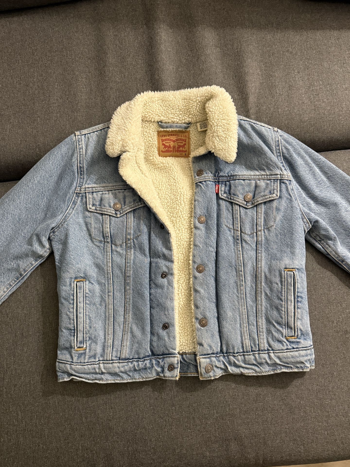 Levi’s Sherpa Jacket - Women’s S
