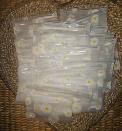 50 daisy zipper bags gift bags