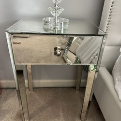 2 pcs Mirrored Side Tables  *Damaged