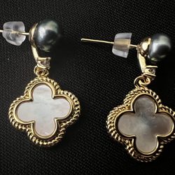 Natural pearls Gold Plated Earrings