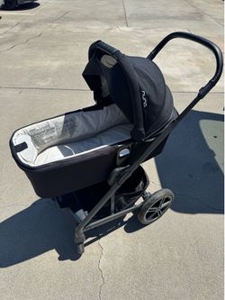 Nuna  MIXX next stroller with bassinet