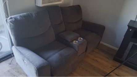 Couch set