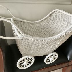 Vintage Wicker Baby Doll Carriage 