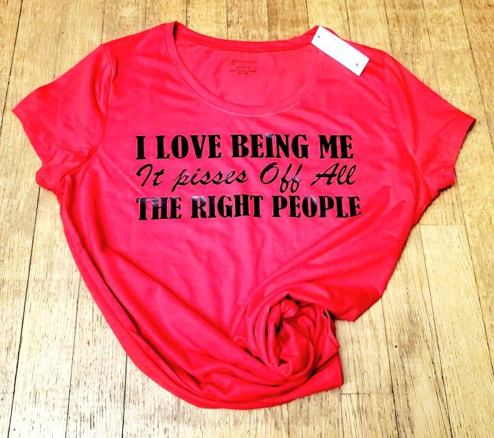 Handmade "I Love Being Me" T-shirt (XL)