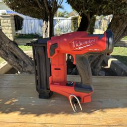 Milwaukee Nail Gun