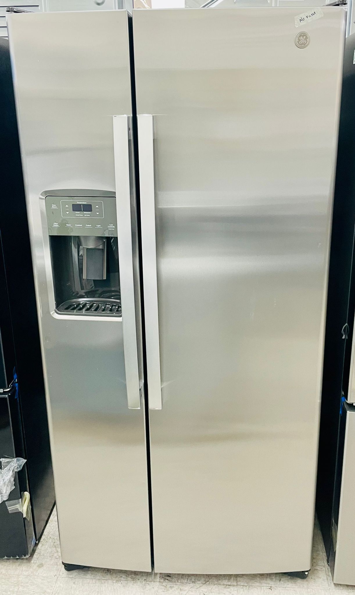 🔥🔥33” Side By Side Refrigerator