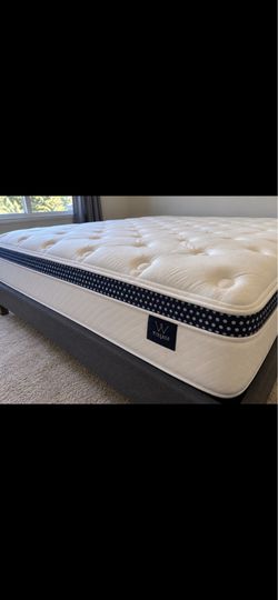 King WinkBed Luxury Firm Mattress – Like New – $500