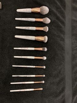 BH Cosmetics Brushes