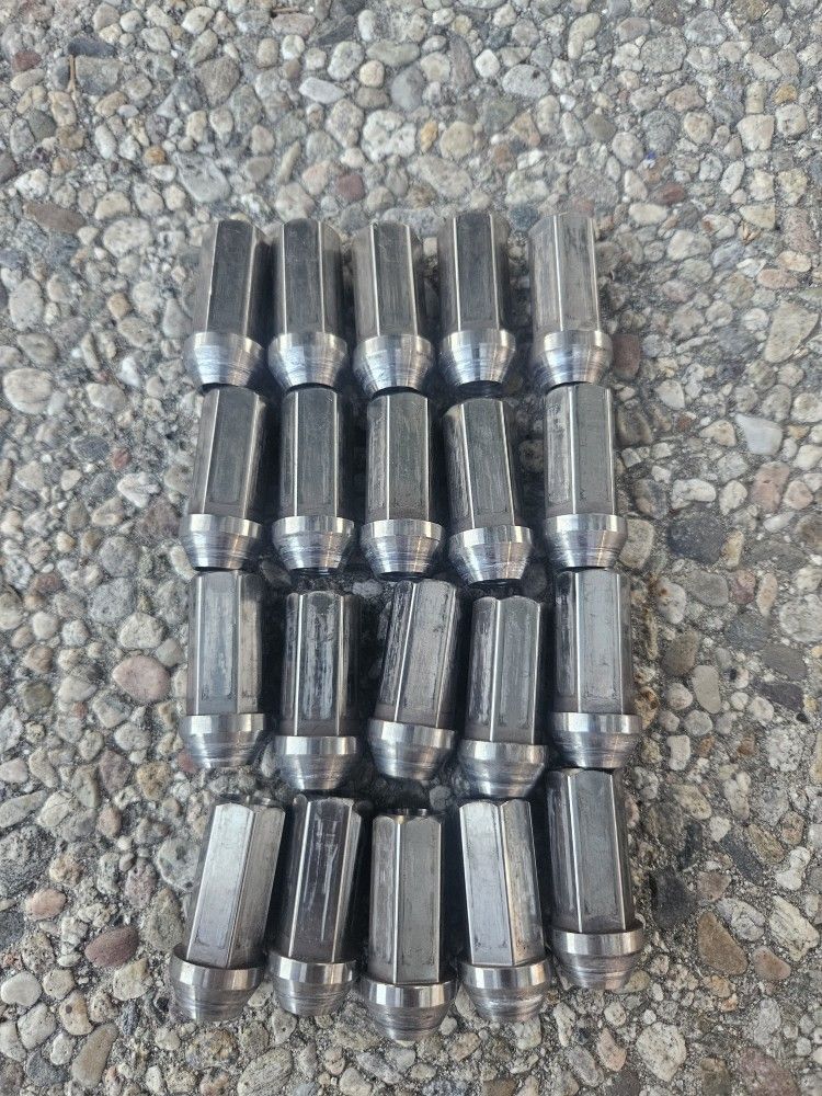 Chasing Js Titanium Lug Nuts