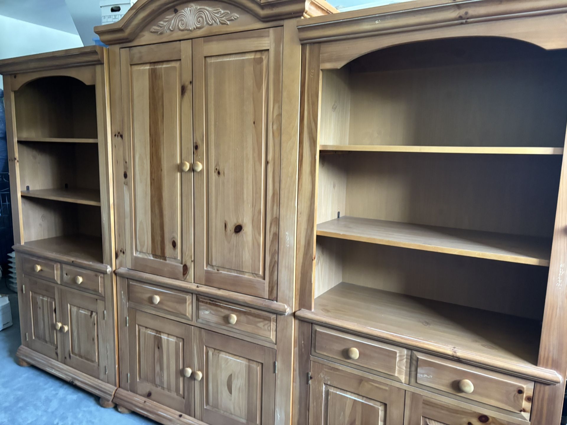 Broyhill Fontana Entertainment Center