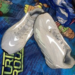 Adidas Yeezy Boost 700v2