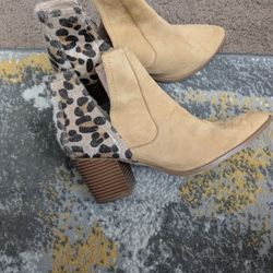 Boutique Two-Tone Suede & Leopard Block Heel Ankle Boots – Size 9.5