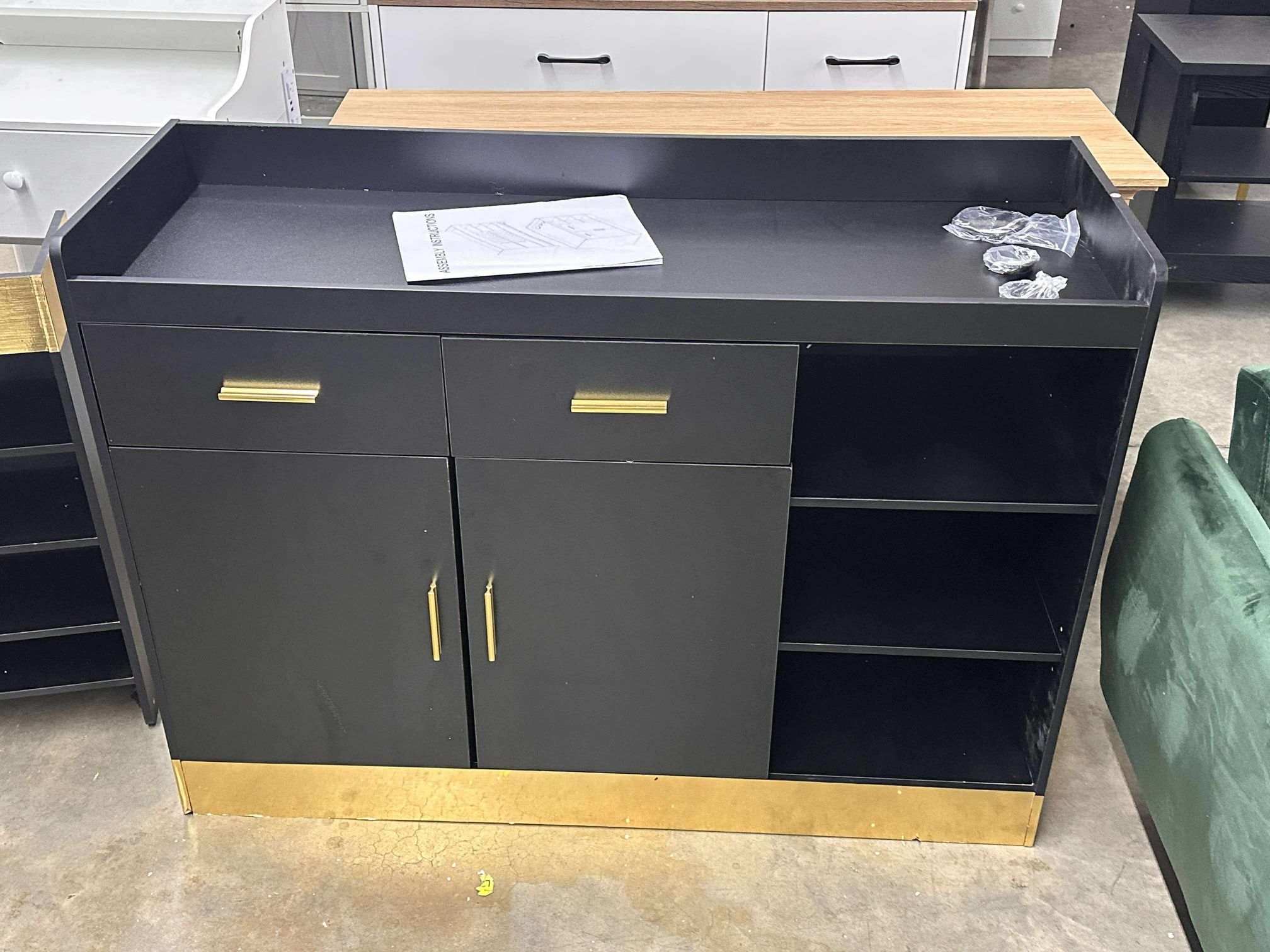 Advwin Wall Mounted & Floor Salon Station Set