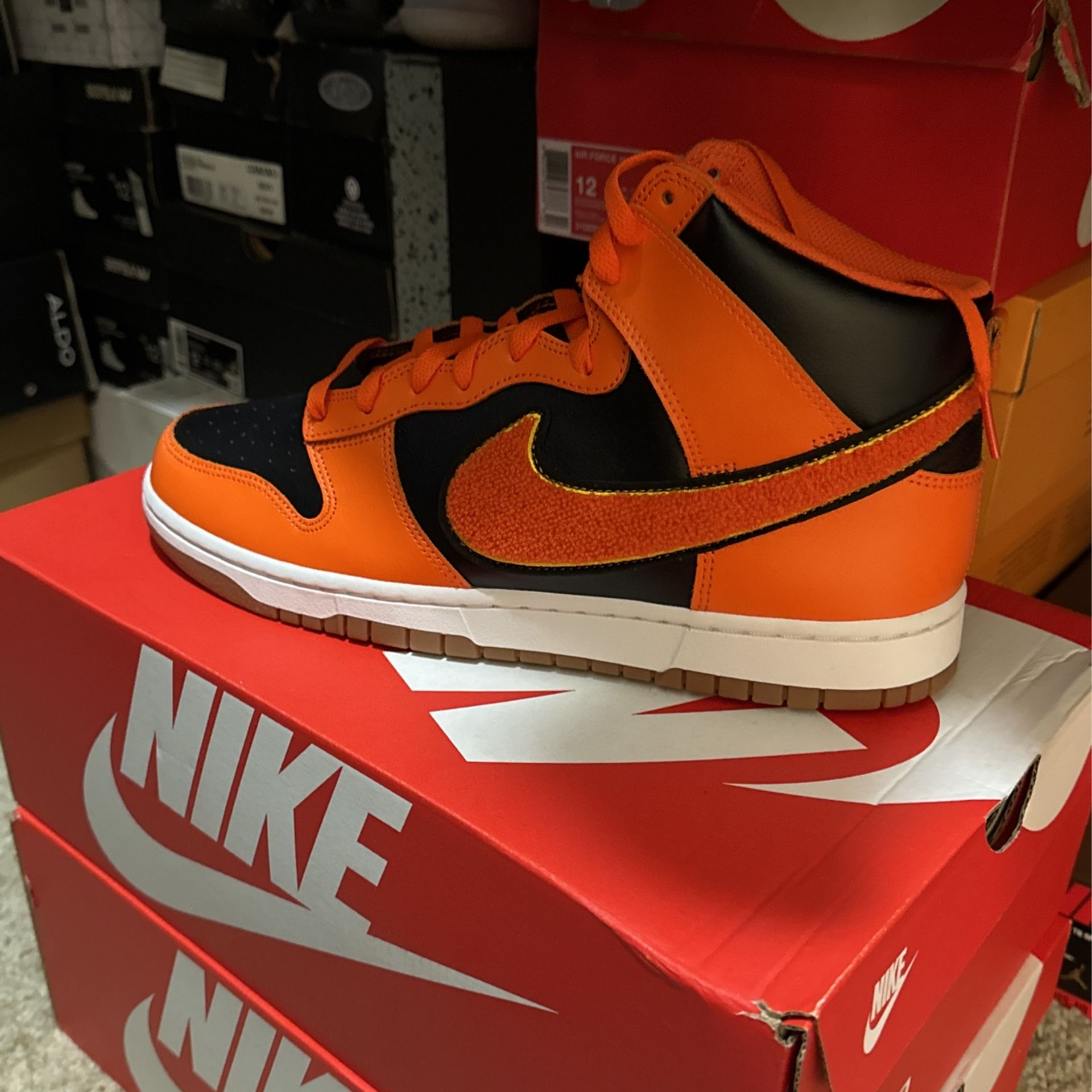 Nike Dunk High Black Orange