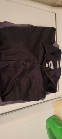 Size 34/35 Men's Black Shirt