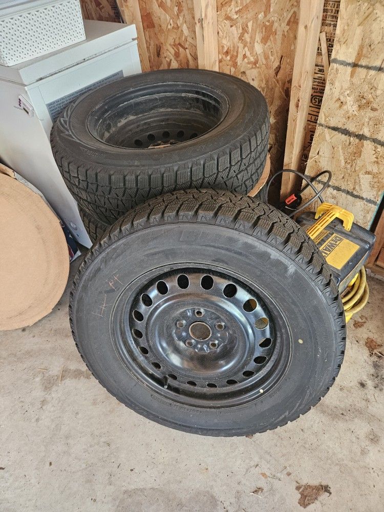 17" Bridgestone Blizzak WS80 SL 235/65R-17