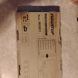 Mount Up TV Wall Mount Model Muoo11
