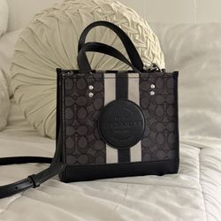 Coach Black/White Tote Bag With Cross Body 