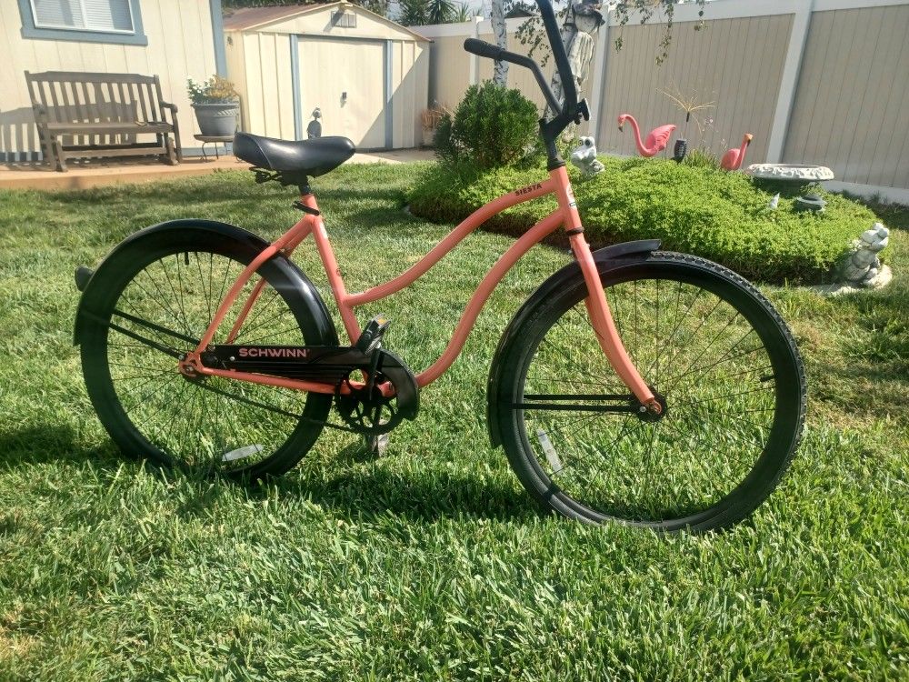 Schwinn Siesta Beach Cruiser Bike