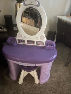 Little tikes vanity