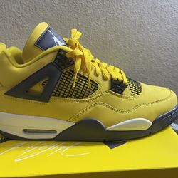 Jordan 4 Lightning 