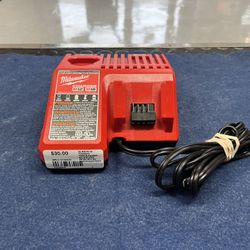 Milwaukee 12v/18v Charger (48-59-1812)