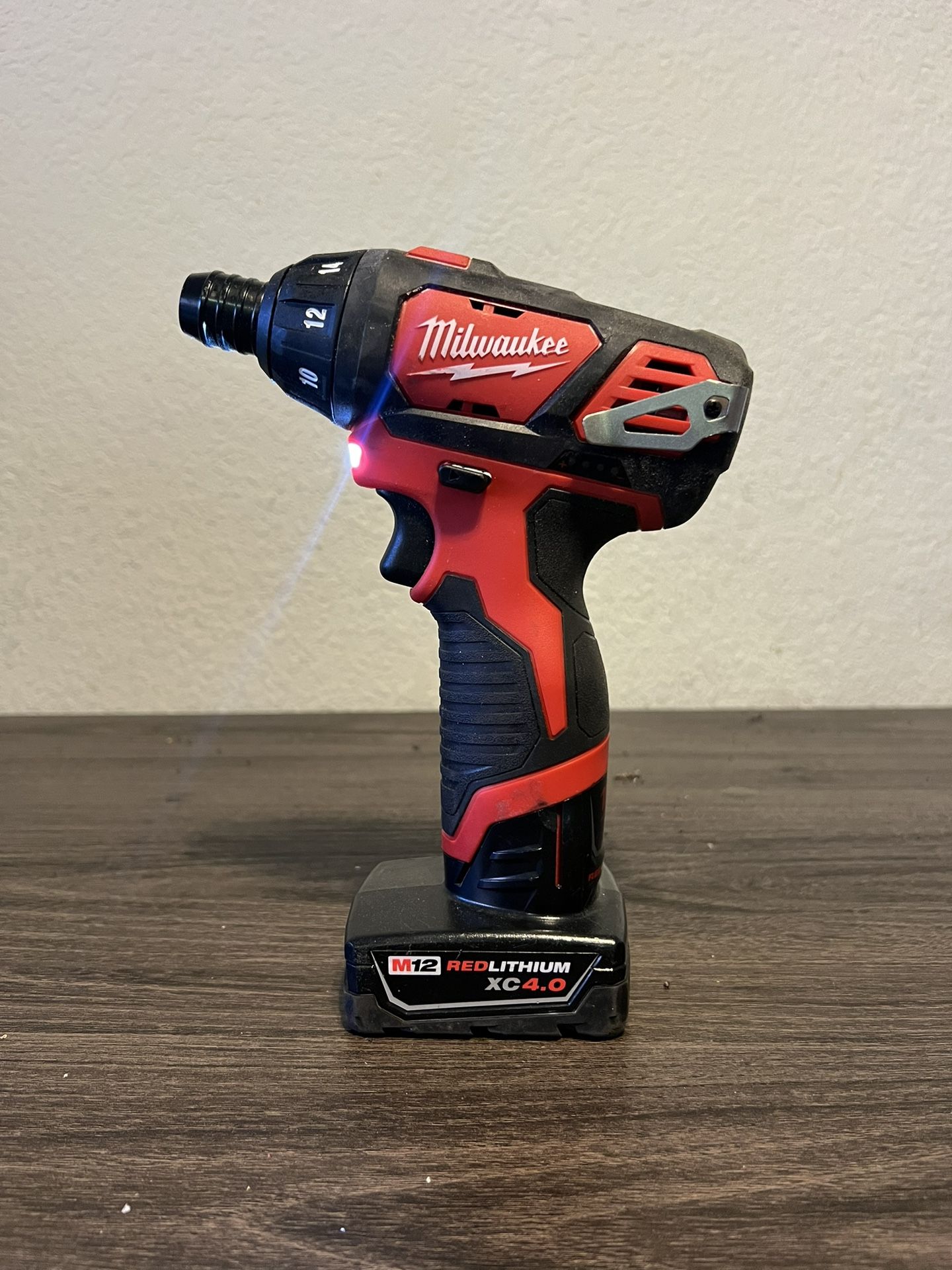 Milwaukee 1/4 Hex Screwdriver