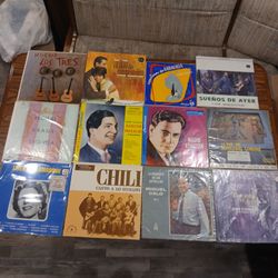 Box of Spanish record albums lps