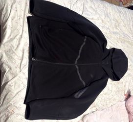 Black Nike tech sweater
