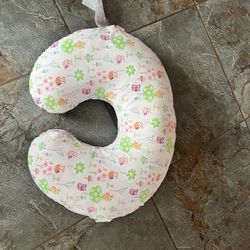 Boppy Nursing pillow 