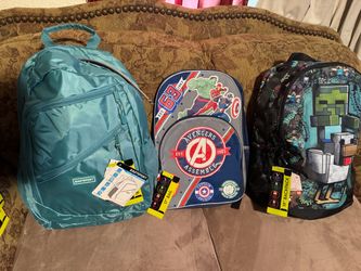 Mochilas nuevas $6 cada una