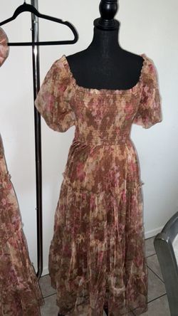 Brown dress